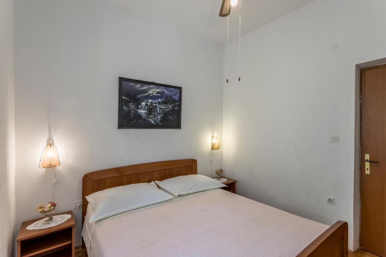 Apartmani Prkacin Trogir Exteriör bild