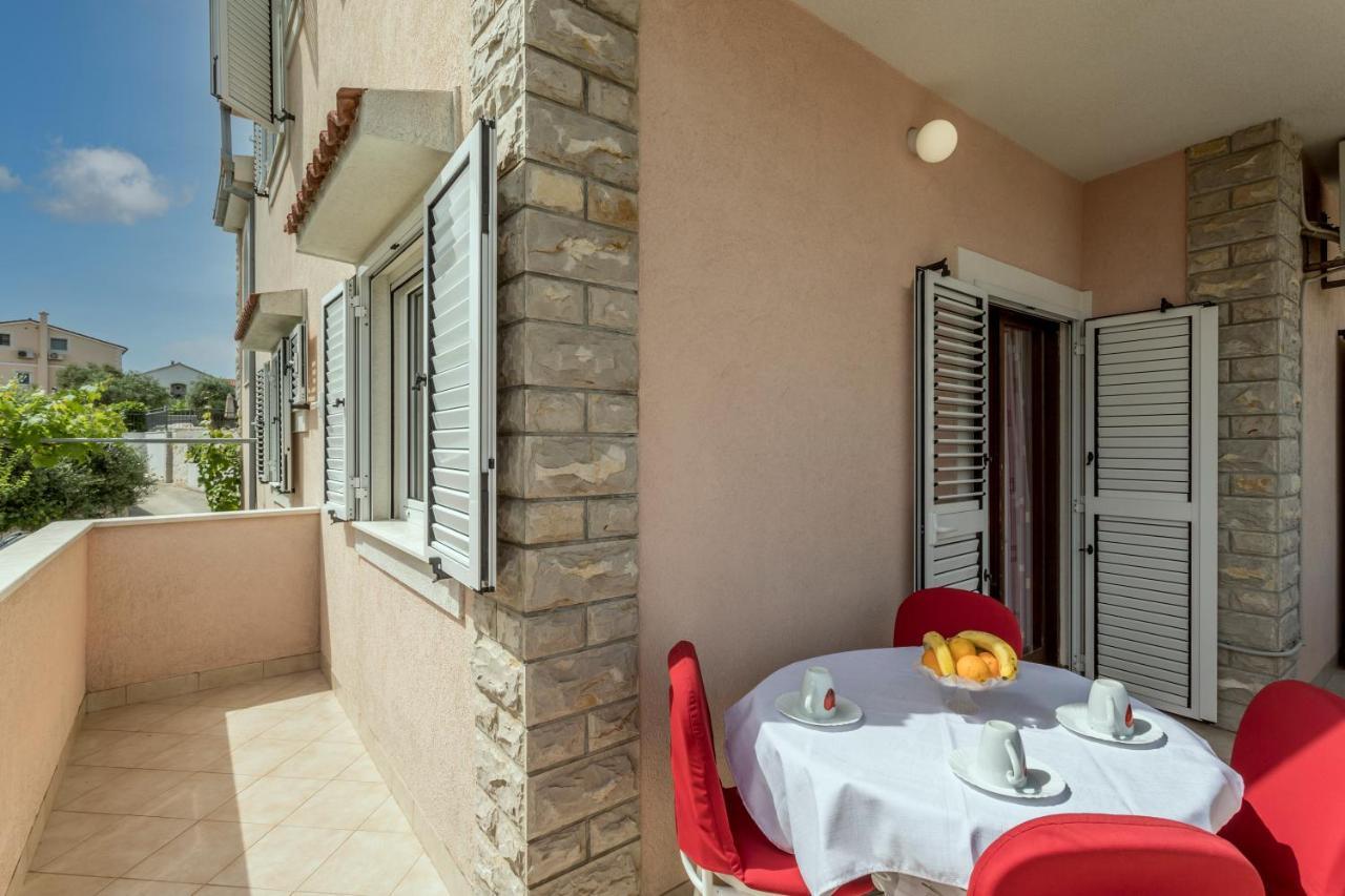 Apartmani Prkacin Trogir Exteriör bild