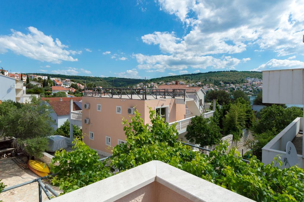 Apartmani Prkacin Trogir Exteriör bild