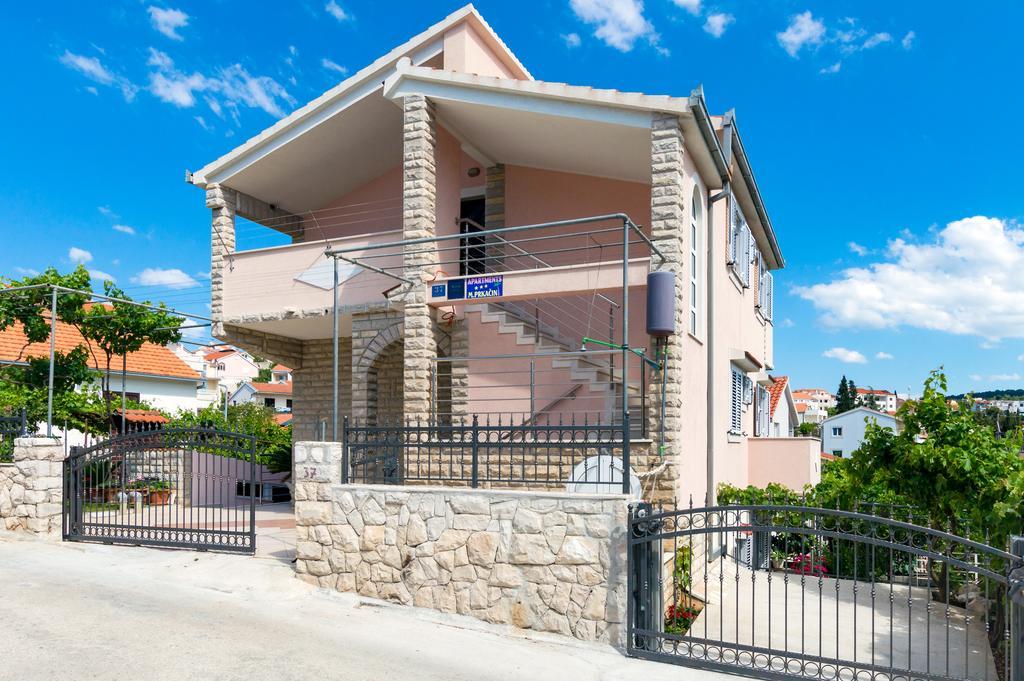 Apartmani Prkacin Trogir Exteriör bild