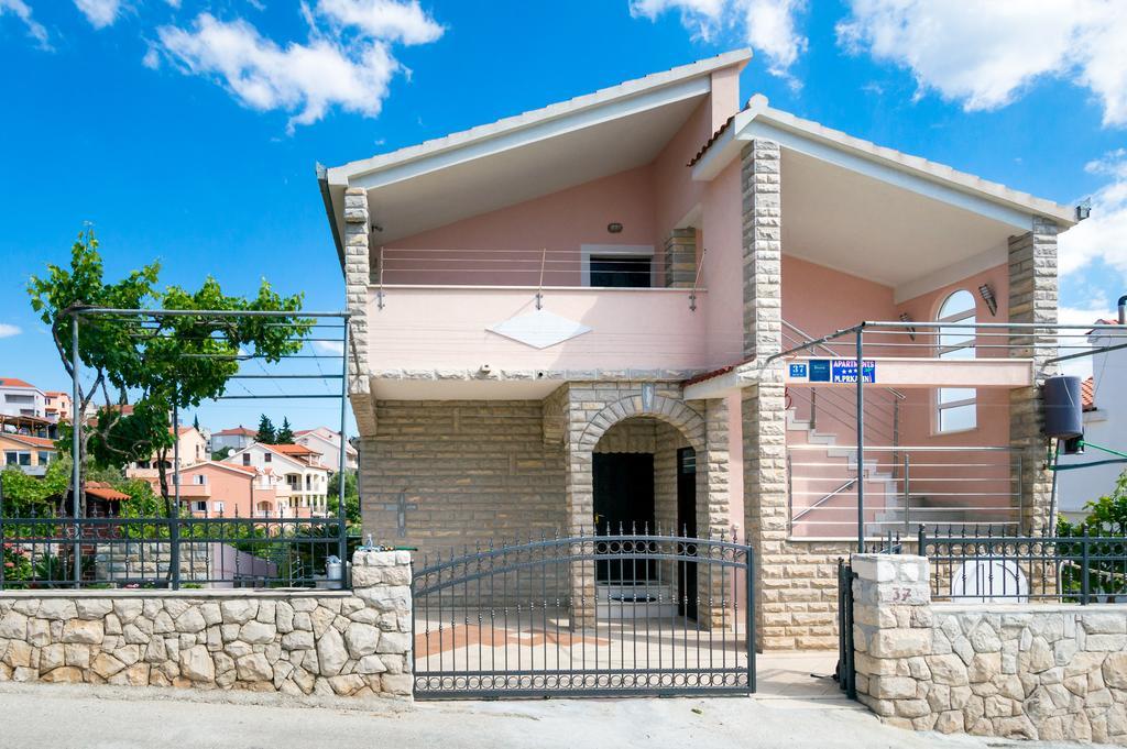 Apartmani Prkacin Trogir Exteriör bild