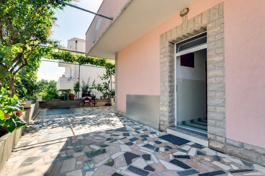 Apartmani Prkacin Trogir Exteriör bild